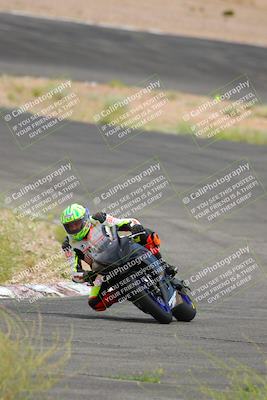 media/Jun-04-2022-WERA (Sat) [[b852bbbd55]]/Race 9 LW Twins Superbike V6 LW D Superstock/